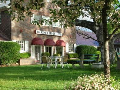 Brassey Of Canberra - Accommodation Ballina 0