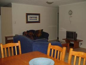 Beachfront Towers - Accommodation Ballina 4