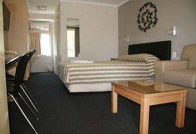 Queensgate Motel - Accommodation Ballina 0