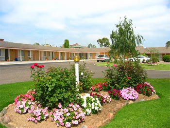 Bega Village Motor Inn - Accommodation Ballina 0