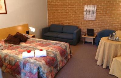 Campbelltown Colonial Motor Inn - Accommodation Ballina 2