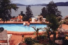 Galway Downs Lakeside Country House - Accommodation Ballina