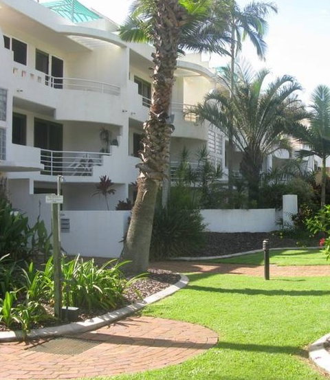 Camargue Beachfront Apartments - Accommodation Ballina 1