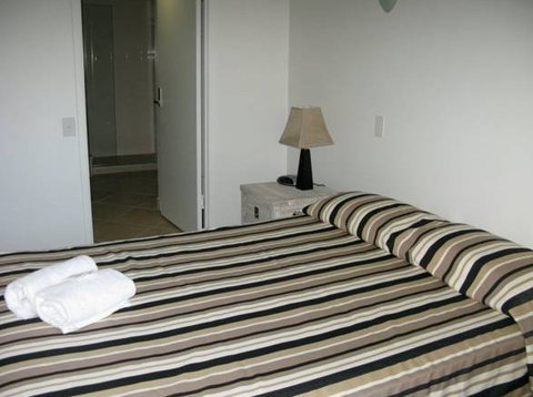 Camargue Beachfront Apartments - Accommodation Ballina 3