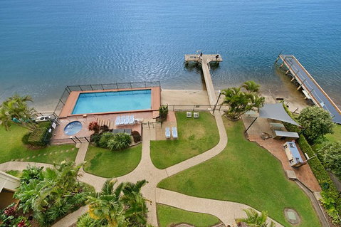 Banyandah Towers - Accommodation Ballina 1