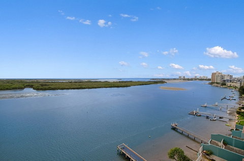 Banyandah Towers - Accommodation Ballina 2