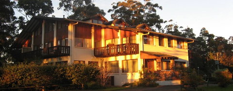 Chalet Swisse Spa Retreat - Accommodation Ballina 4