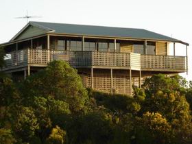 Lantauanan - The Lookout - Accommodation Ballina 0