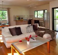 Misty Mountains Tropical Rainforest Romantic Retreat - Accommodation Ballina