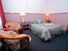 Queenstown Motor Lodge - Accommodation Ballina 0