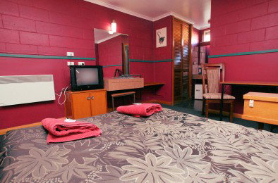 Queenstown Motor Lodge - Accommodation Ballina 1