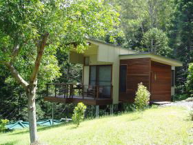 Montville Ocean View Cottages - Accommodation Ballina 0