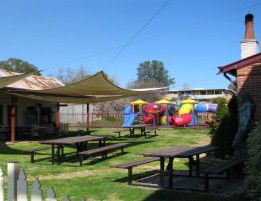 The Royal Hotel Adelong - Accommodation Ballina 1