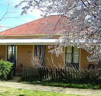 Cooma Cottage - Accommodation
