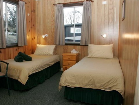 Royal Coachman Ski Lodge - Accommodation Ballina 2