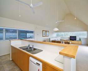Crows Nest - Nelson Bay - Accommodation Ballina 2