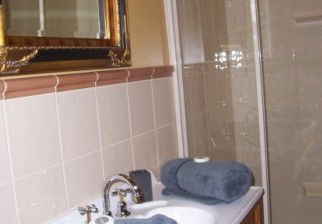 The Church House B And B - Accommodation Ballina 3