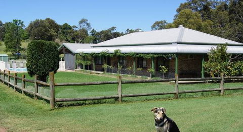 Blackthorn Hill Retreat - Accommodation Ballina 0