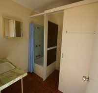 Nanango Caravan and Motorhome Park - Accommodation Ballina