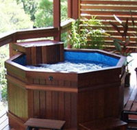 Ravensbourne Escape Tree Tops - Accommodation Ballina