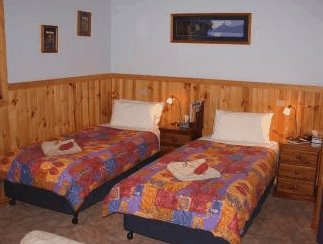 Derwent Bridge Chalets - Accommodation Ballina 2