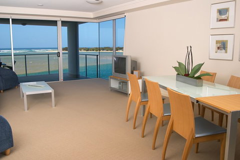 Waves Maroochy River - Accommodation Ballina 2