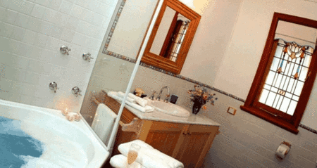 Carriages Country House - Accommodation Ballina 5
