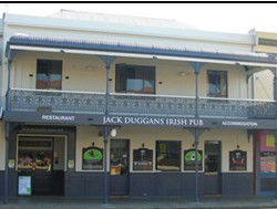 Jack Duggans Irish Pub - Accommodation Ballina 4