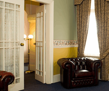 Hadleys Hotel - Accommodation Ballina 4