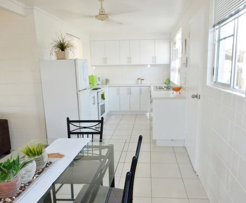 Lucinda Holiday Rentals  - Accommodation Ballina 1