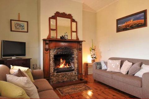 Charlie Bates Cottage - Accommodation Ballina 2
