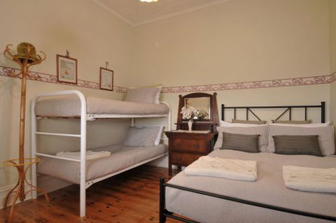 Charlie Bates Cottage - Accommodation Ballina 4