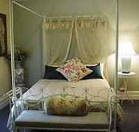 Stray Leaves - Accommodation Ballina