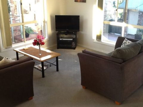 Captain's Quarters - Accommodation Ballina 2