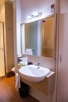 Quality Hotel Batman's Hill On Collins - Accommodation Ballina 33