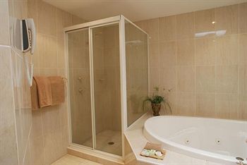 The Hermitage Motel - Accommodation Ballina 1