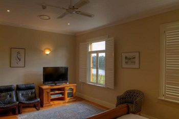 Tizzana Winery Bed & Breakfast - Accommodation Ballina 5