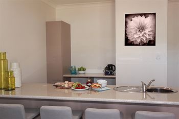 H Boutique Hotel - Accommodation Ballina 1