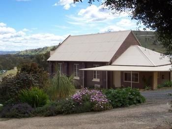 Church House B&B Gundagai - Accommodation Ballina 1