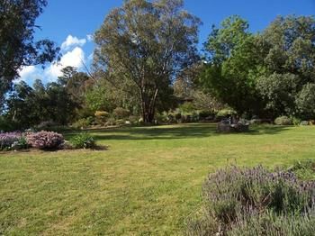 Church House B&B Gundagai - Accommodation Ballina 2