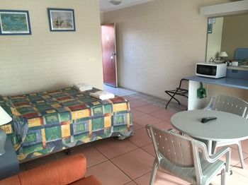 Ulladulla Harbour Motel - Accommodation Ballina 19
