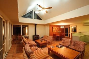 Rothbury Escape - Accommodation Ballina 10