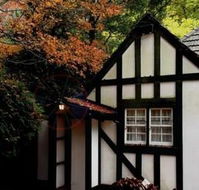 Tudor Cottages Mt Dandenong