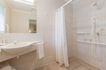 Yarra Gables Motel - Accommodation Ballina 41