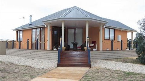 Aurora Cottages - Accommodation Ballina 0