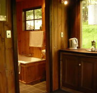 Braeside Mount Macedon Country Retreat and Bed  Breakfast