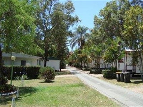 Nestle Inn Tourist Village - Accommodation Ballina 0