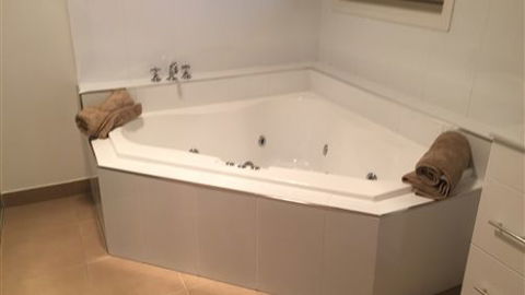 Curdievale Riverfront Lodge - Accommodation Ballina 2