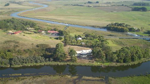 Curdievale Riverfront Lodge - Accommodation Ballina 3