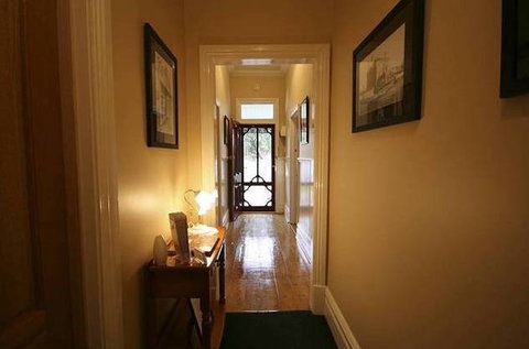 Airleigh Rose Cottage - Accommodation Ballina 1